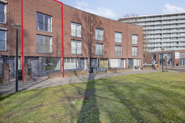 Medium property photo - Nadezjda Mandelstamstraat 53, 1102 JJ Amsterdam